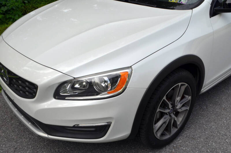 2018 Volvo V60 Cross Country T5 Premier