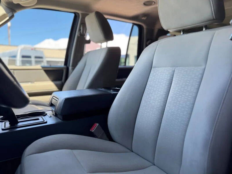 2011 Ford Expedition EL XLT