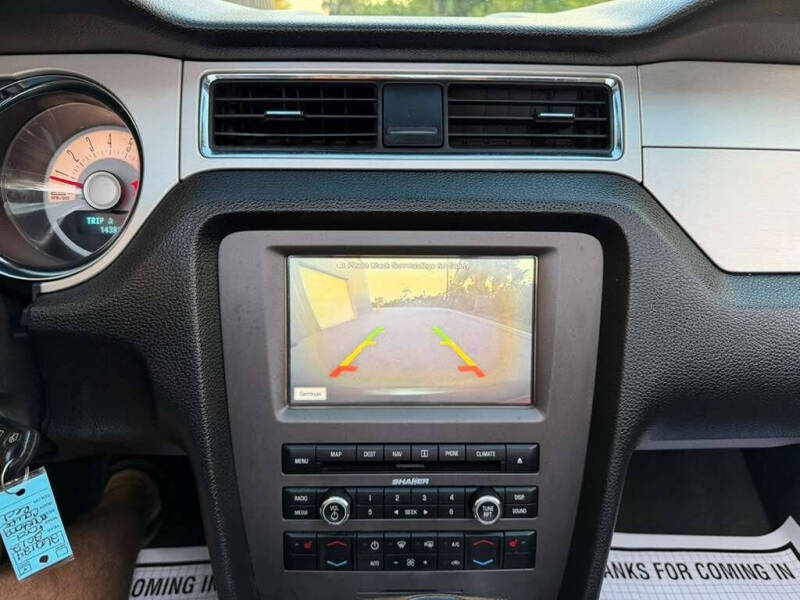 2012 Ford Mustang V6 Premium