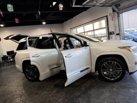 2018 GMC Acadia Denali