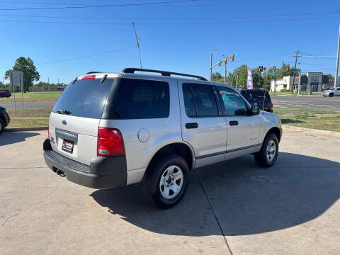 2004 Ford Explorer XLS