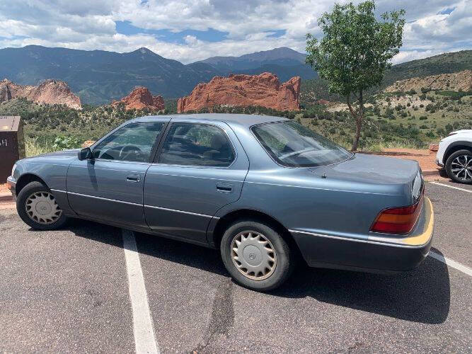 1990 Lexus LS 400