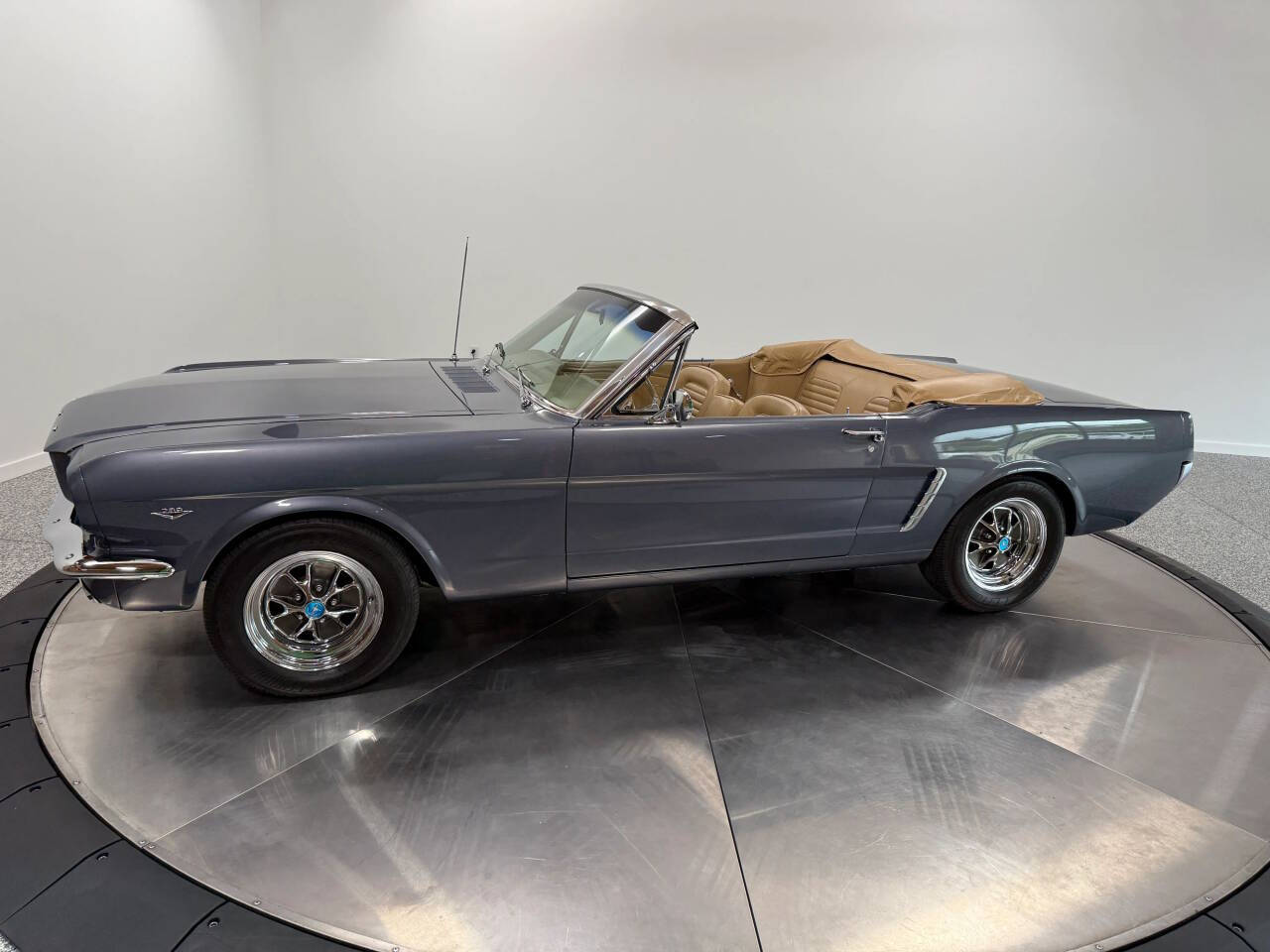 1965 Ford Mustang 46