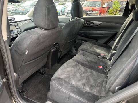 2015 Nissan Rogue SV