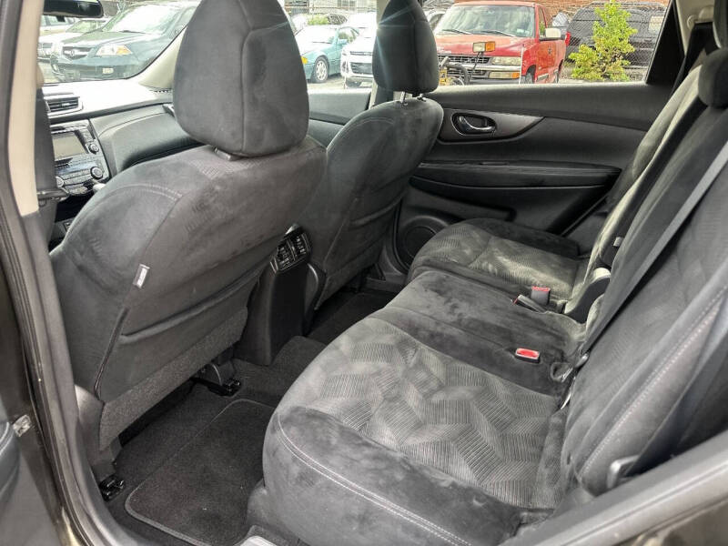 2015 Nissan Rogue SV