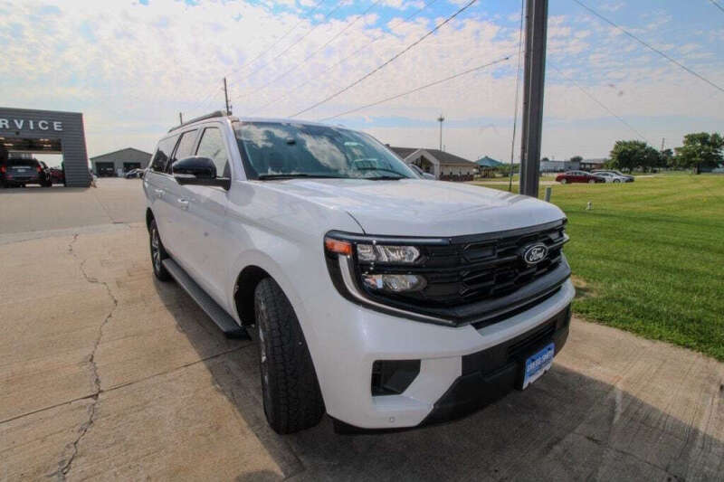 2027 Ford Expedition MAX Active