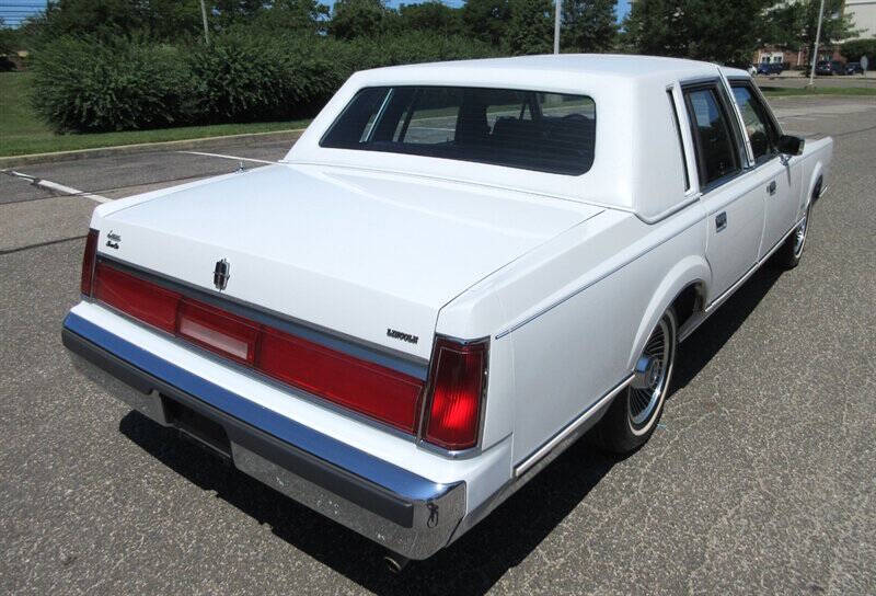 1985 Lincoln Town Car