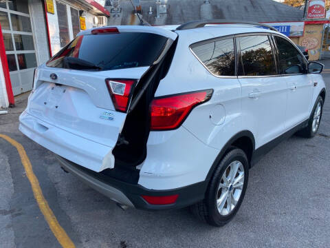 2019 Ford Escape SEL