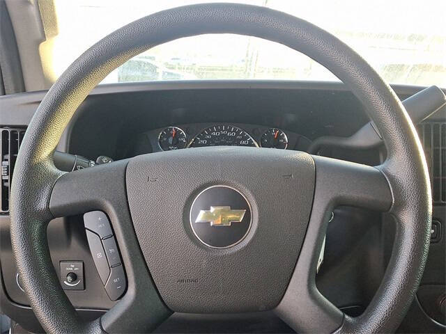 2023 Chevrolet Express 2500