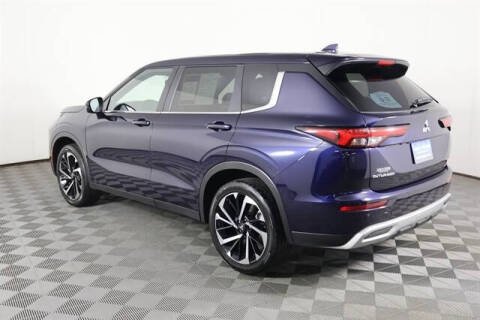 2023 Mitsubishi Outlander SE