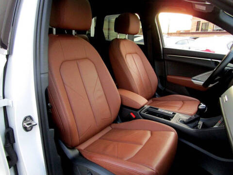 2021 Audi Q3 quattro S line Premium 45 TFSI