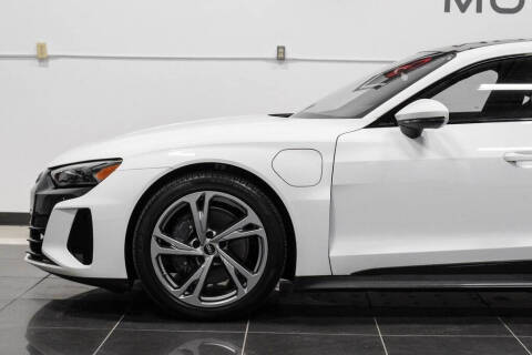 2022 Audi e-tron GT quattro Premium Plus