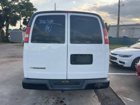2018 Chevrolet Express 2500