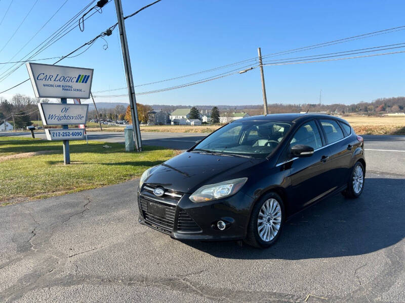 2012 Ford Focus Titanium photo 22