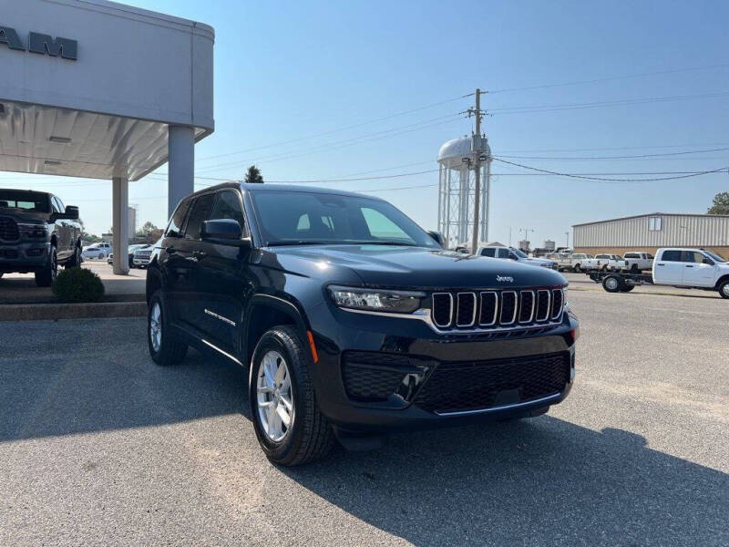 2025 Jeep Grand Cherokee Laredo X