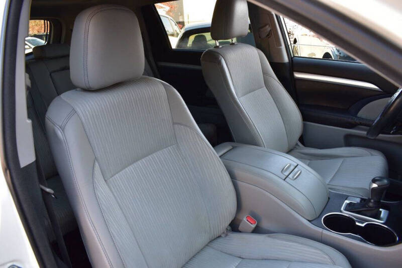 2015 Toyota Highlander LE Plus