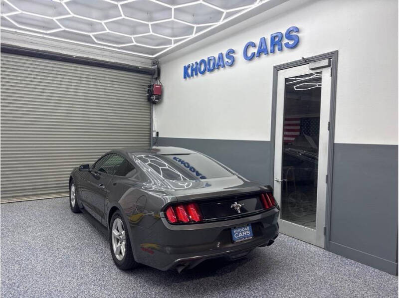 2016 Ford Mustang V6
