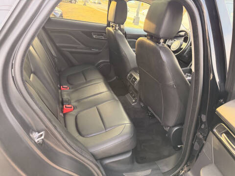 2019 Jaguar F-PACE 25t Premium