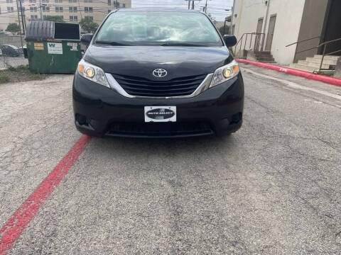 2012 Toyota Sienna