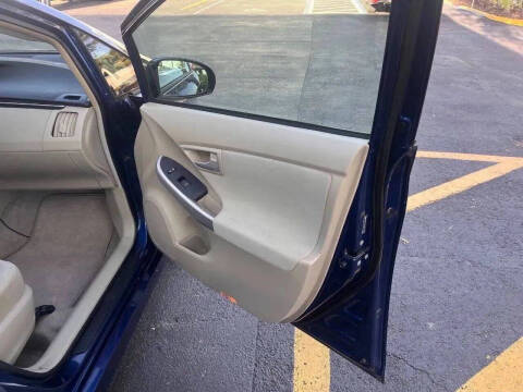 2010 Toyota Prius III