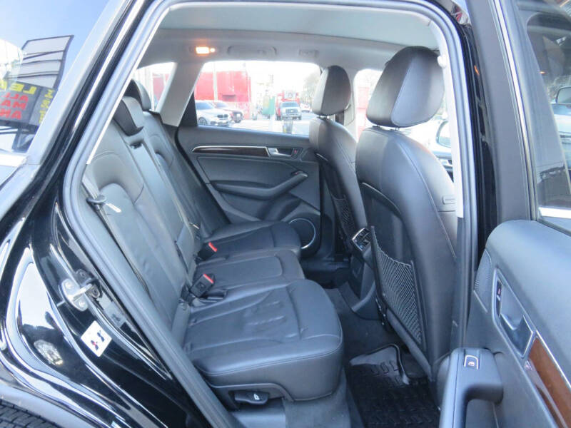 2017 Audi Q5 2.0T quattro Premium Plus