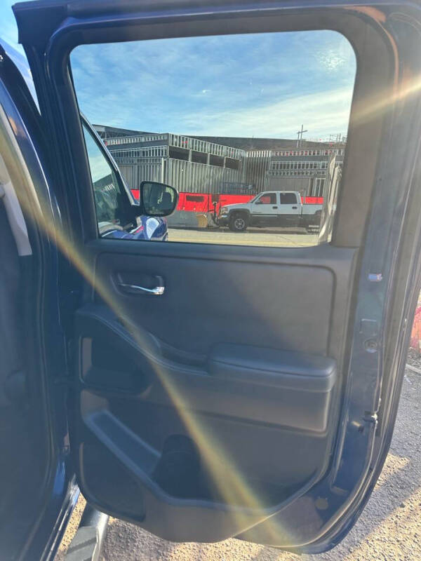 2022 Nissan Frontier SV