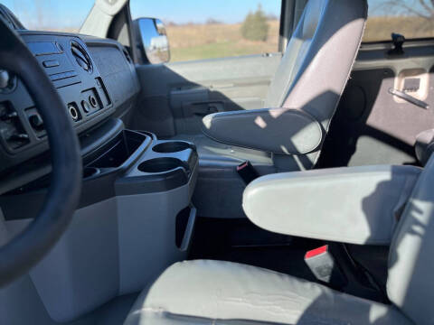 2011 Ford E-Series E-350 SD XL