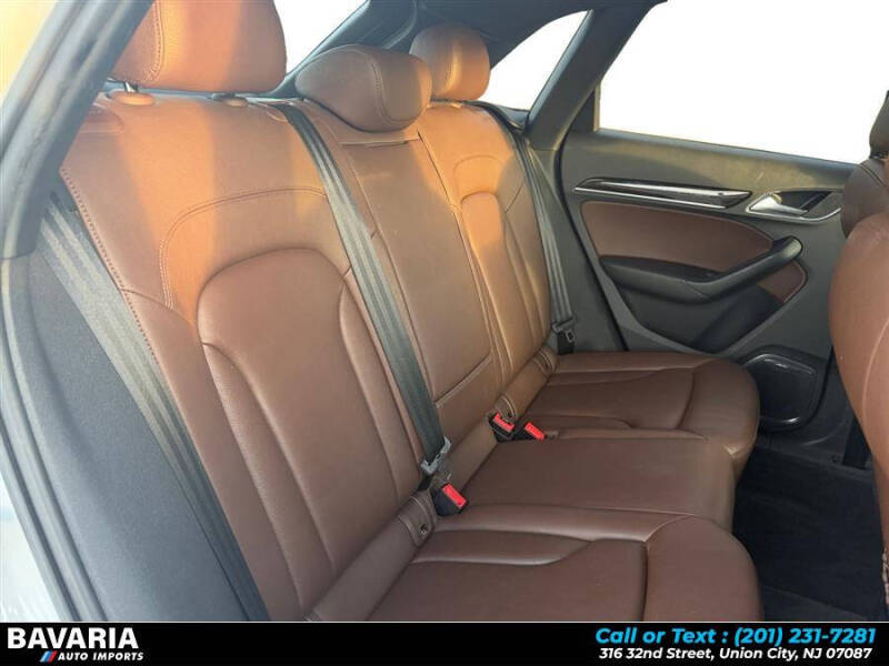 2016 Audi Q3 2.0T quattro Prestige