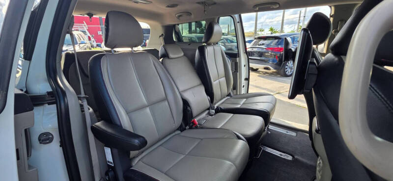 2019 Kia Sedona