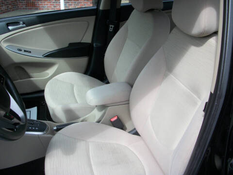 2016 Hyundai Accent SE