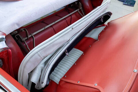 1956 Ford Thunderbird