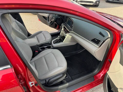 2017 Hyundai Elantra