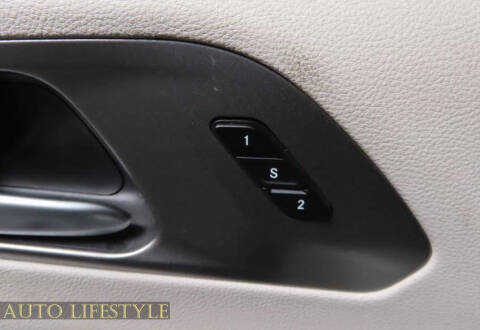 2024 Chrysler Pacifica Plug-In Hybrid S Appearance