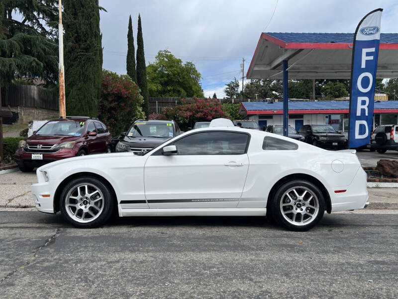 2013 Ford Mustang V6 Premium