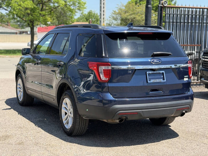 2017 Ford Explorer