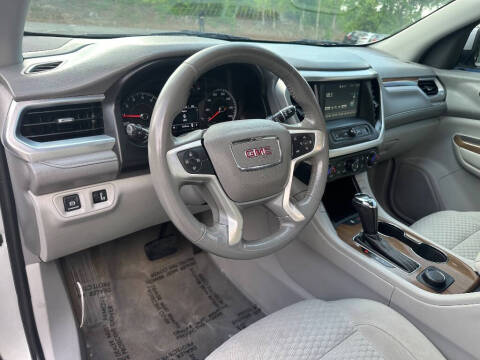 2018 GMC Acadia SLE-2