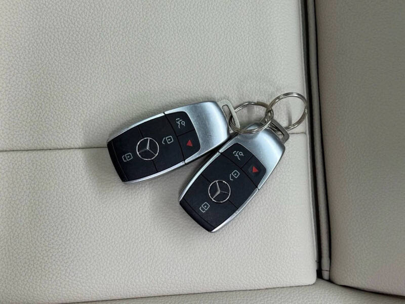 2022 Mercedes-Benz GLB GLB 250