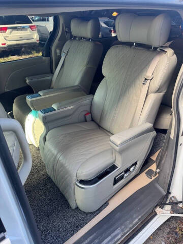 2016 Toyota Sienna L 7-Passenger