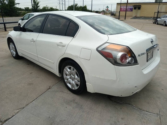 2012 Nissan Altima for sale at Auto Haus Imports in Grand Prairie, TX