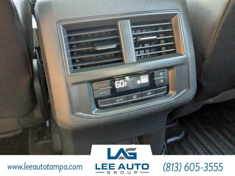 2022 Volkswagen Atlas SE