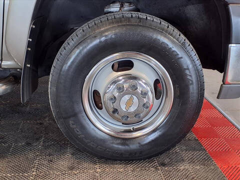 2002 Chevrolet Silverado 3500 LS