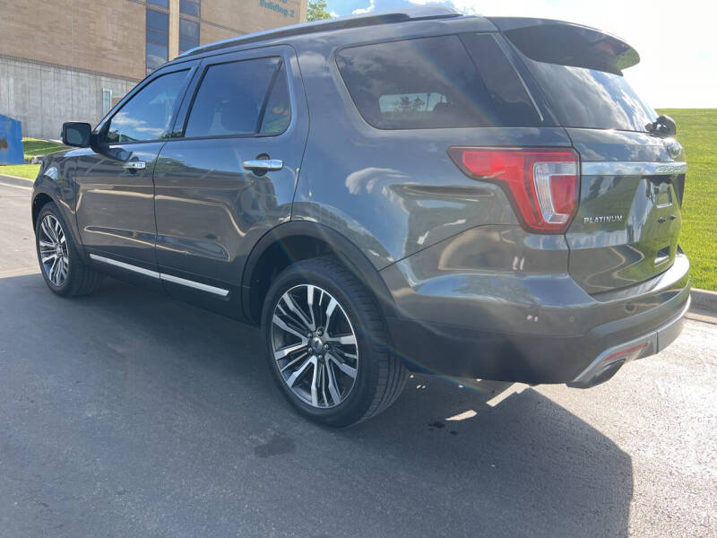 2016 Ford Explorer Platinum