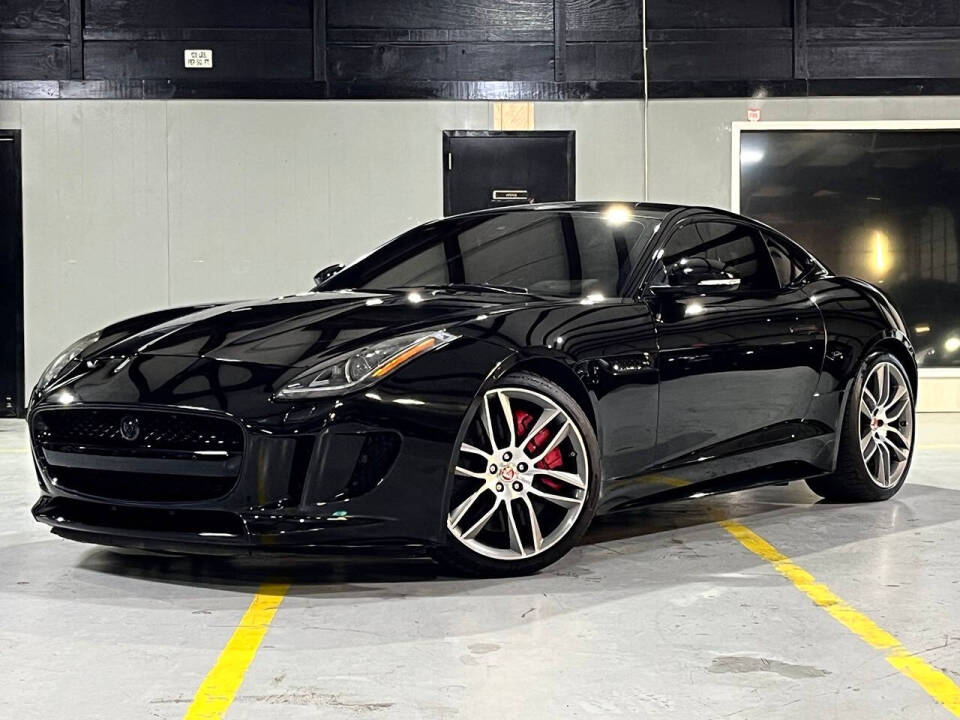 2015 Jaguar F-TYPE R's photo