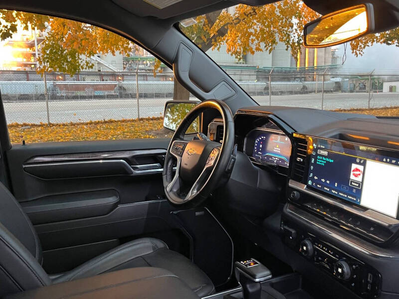 2023 Chevrolet Silverado 1500 LTZ