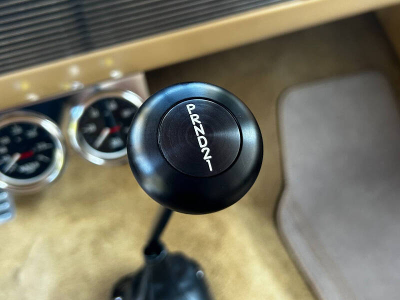 1949 Oldsmobile Futuramic 76