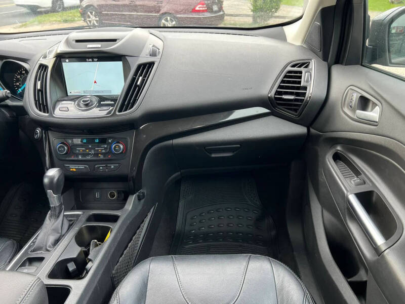2017 Ford Escape Titanium