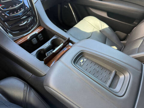 2016 Cadillac Escalade Standard