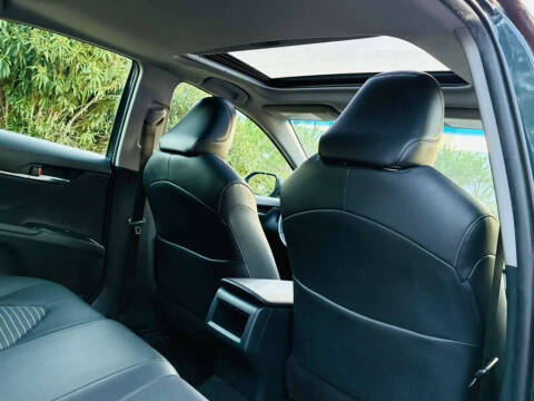 2018 Toyota Camry SE