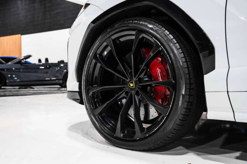 2022 Lamborghini Urus