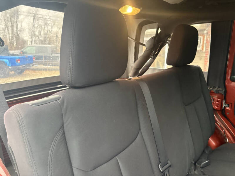 2014 Jeep Wrangler Unlimited Sport